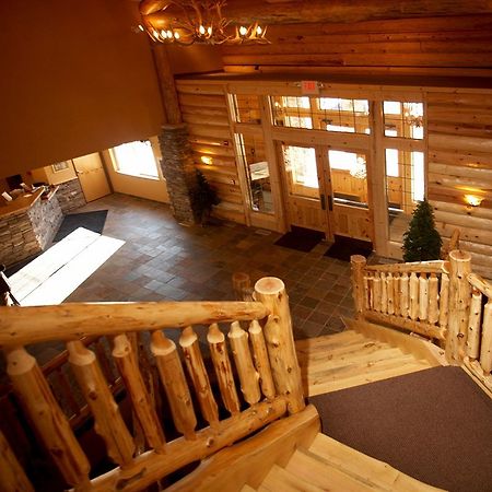 Whitefish Lodge And Suites Cross Lake Екстер'єр фото